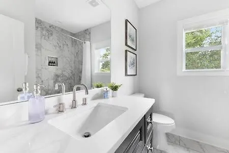 Villa The Brooks House - 6 Mins To Broadway, Firepit Nashville