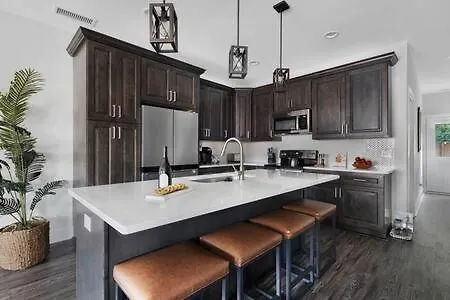 Villa The Brooks House - 6 Mins To Broadway, Firepit Nashville