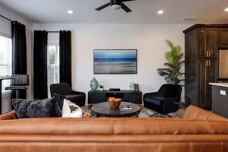 Villa The Brooks House - 6 Mins To Broadway, Firepit Nashville